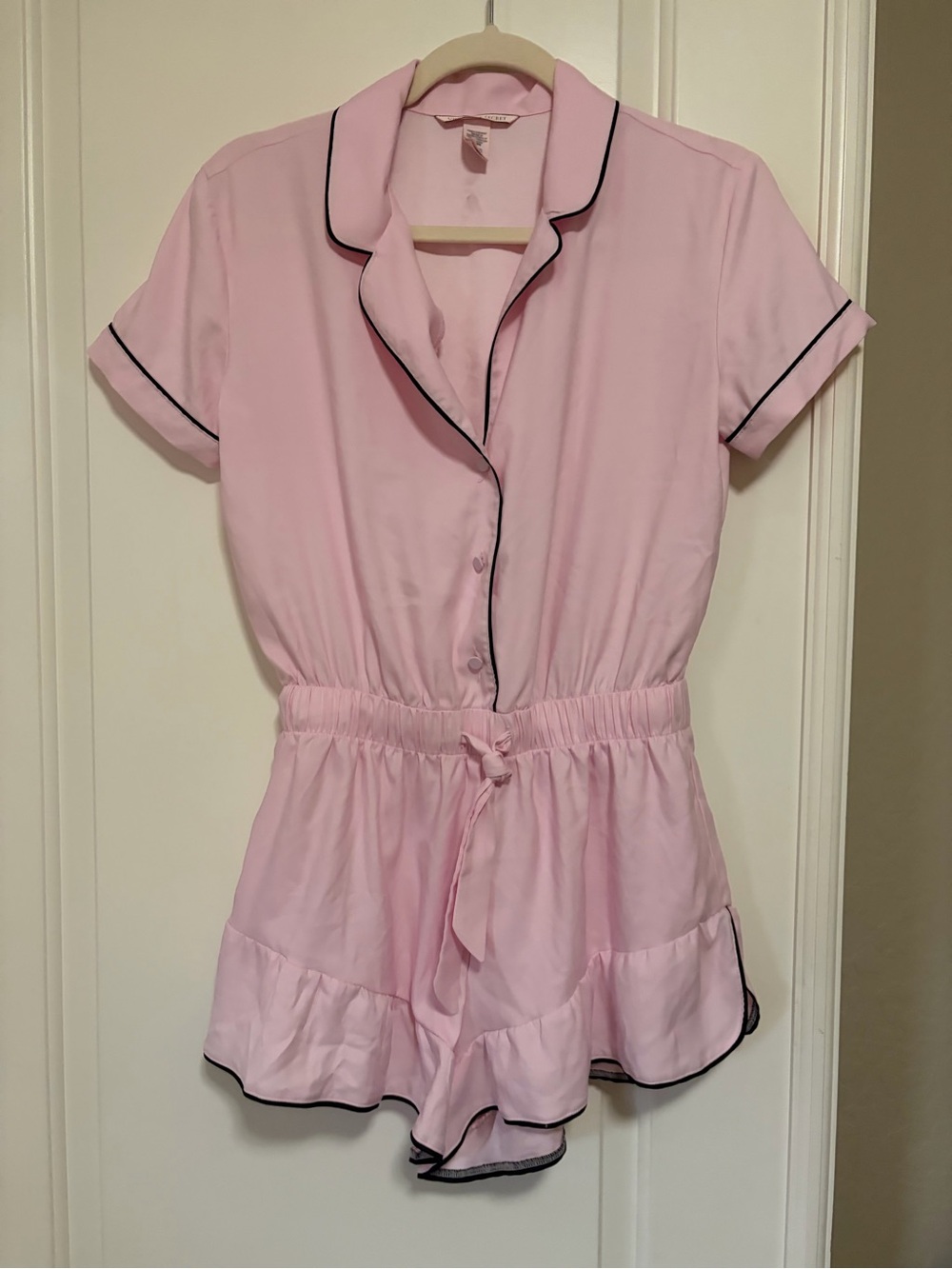 VS Angel🪽💕Pink Satin Short-Sleeve Pajama Ruffle Romper 🪽💕